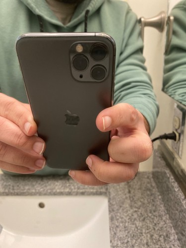 Apple iphone pro tik - apple,
